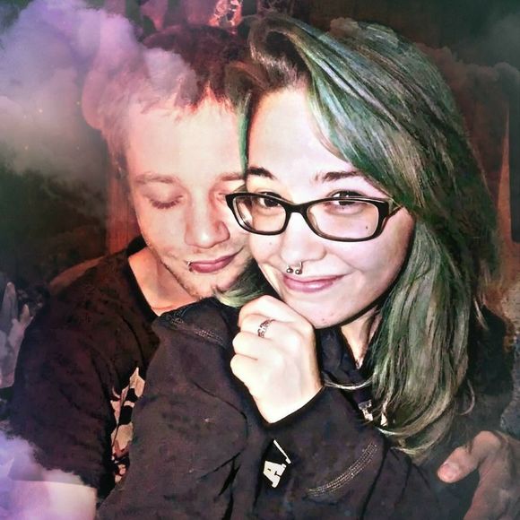 Meet your Posher, Dez - Picture 1 of 1